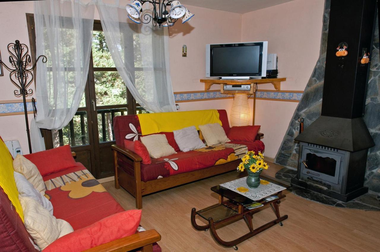 One Bedroom Appartement With Enclosed Garden And Wifi At Espot Exterior photo